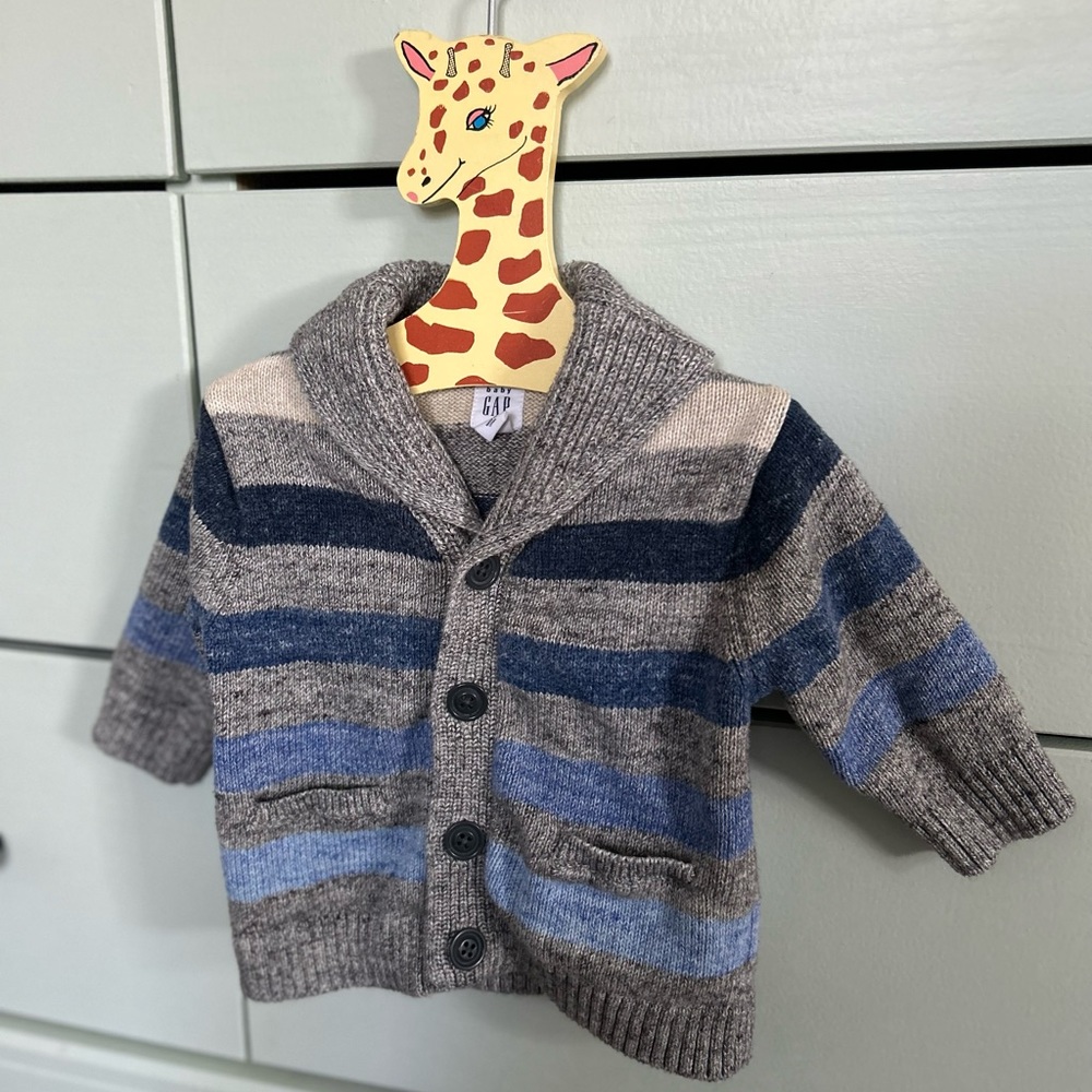 Baby GAP Size 3-6 Month Sweater Cardigan